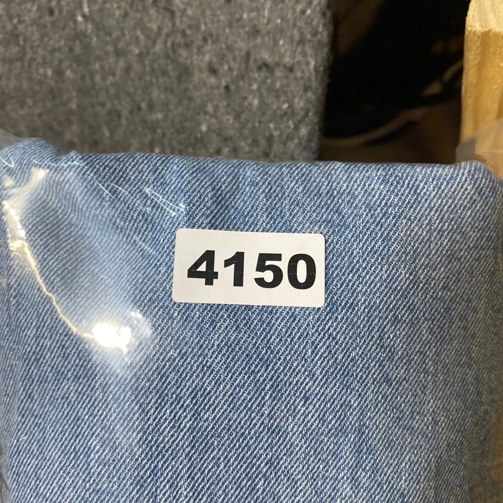 Levis levi 550